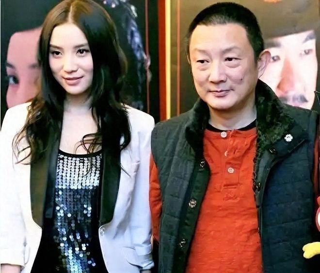 五婚五离曾经的“风流导演”如今67岁孑然一身老母亲成牵挂